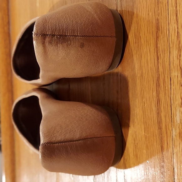 NWOT Women's Steve Madden Tan Leather Flats Size  8 - Picture 4 of 10